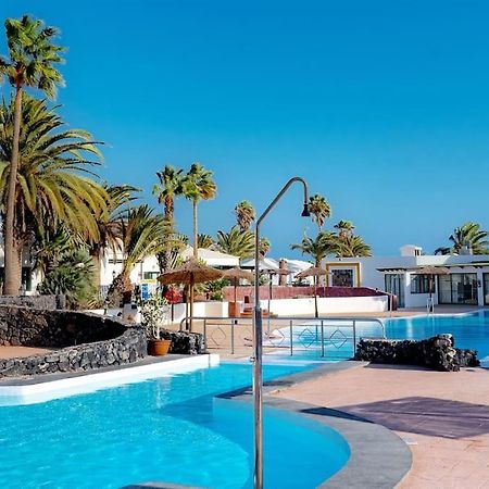 Apartamento Taisa Playa Roca Costa Teguise Exterior photo