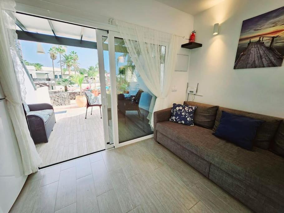Apartamento Taisa Playa Roca Costa Teguise Exterior photo